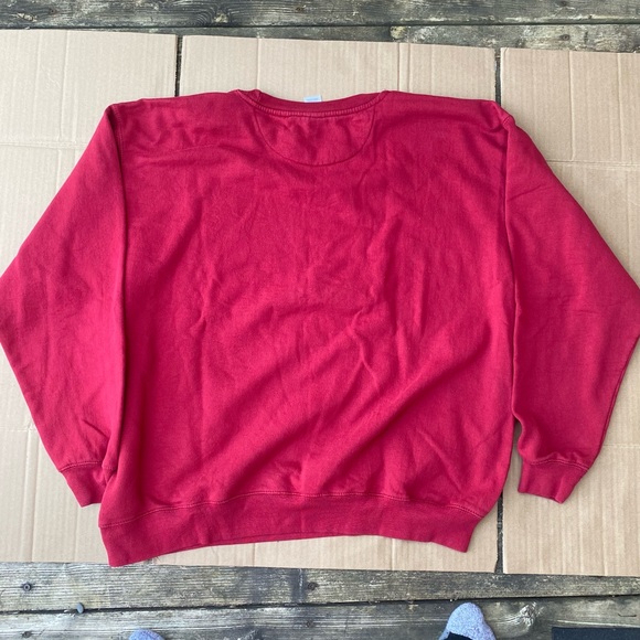 Vintage Prince Edward Island 1973 Crewneck in red - Picture 2 of 3